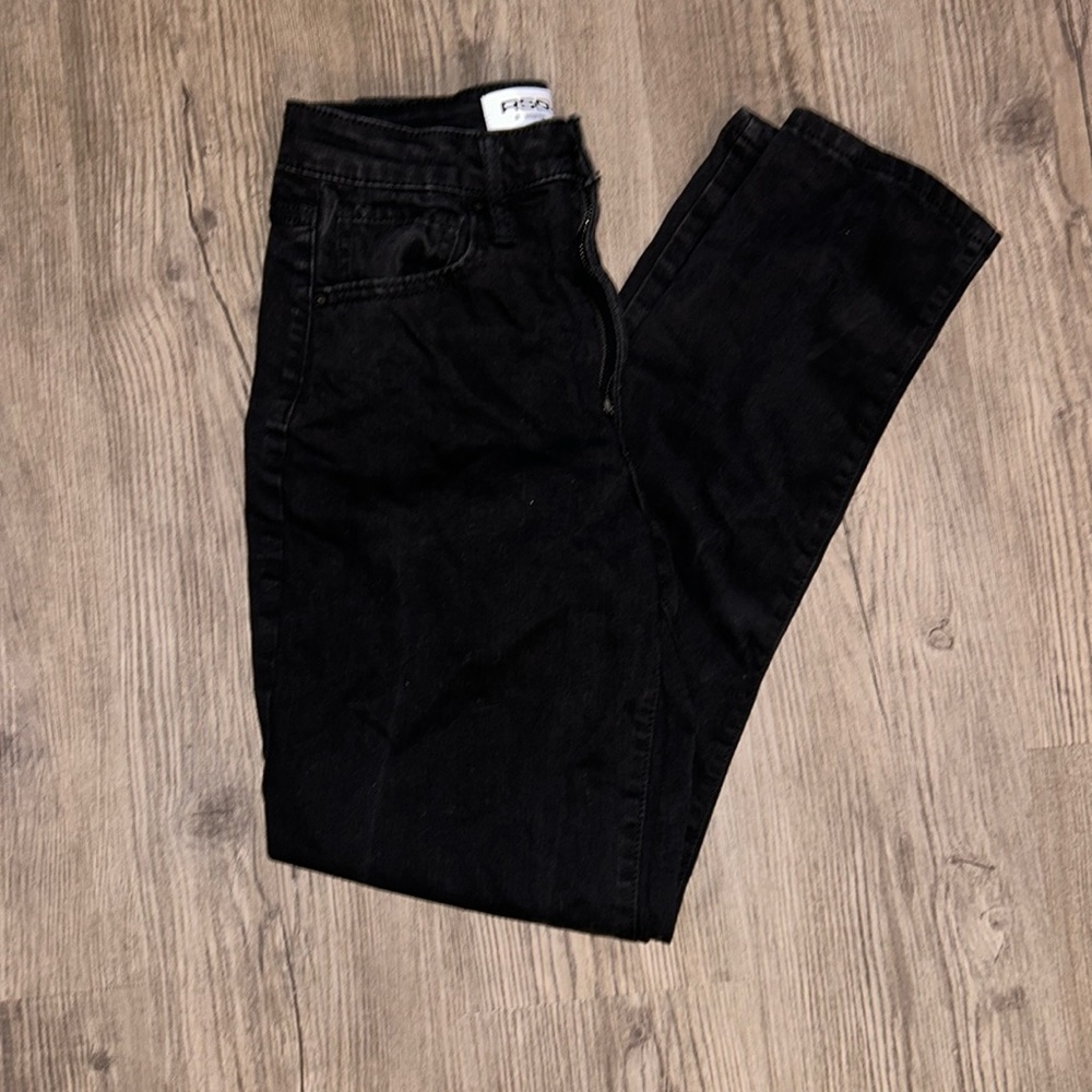 mom jeans from tillys